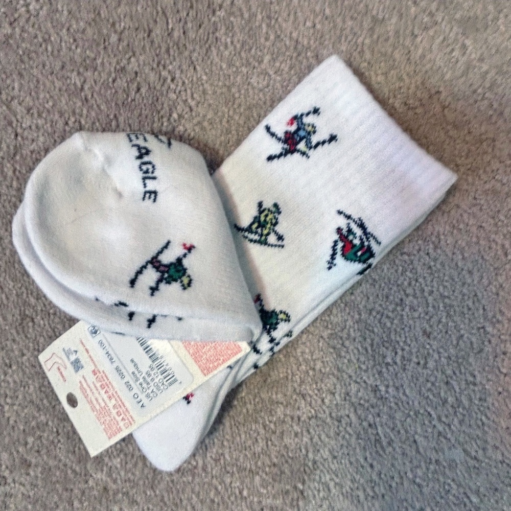 New with tags American Eagle skier socks